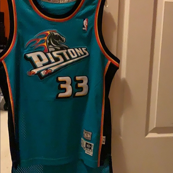 pistons turquoise jersey
